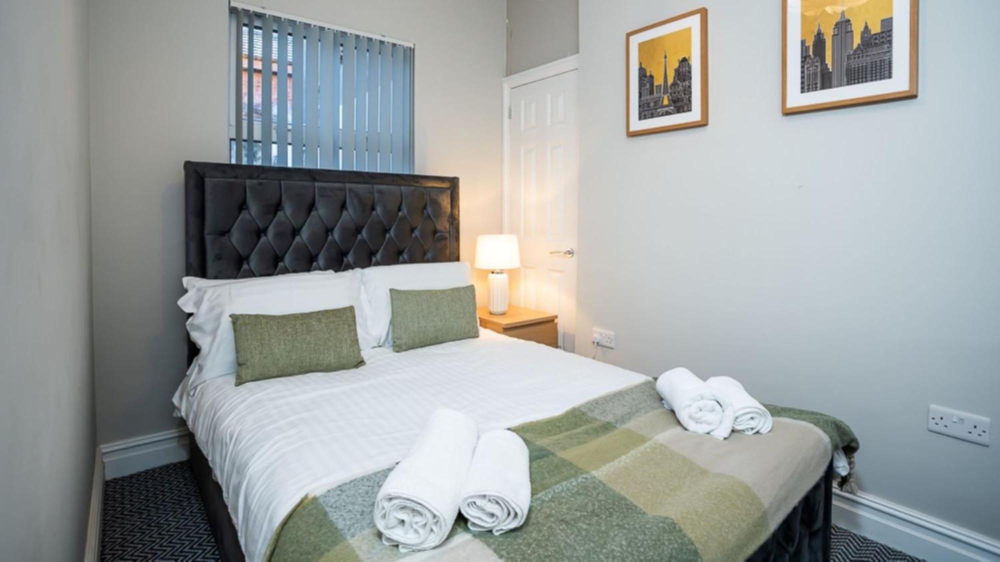 Modern 2 Bdr Apartment At Queens By Belfast City Breaks Экстерьер фото