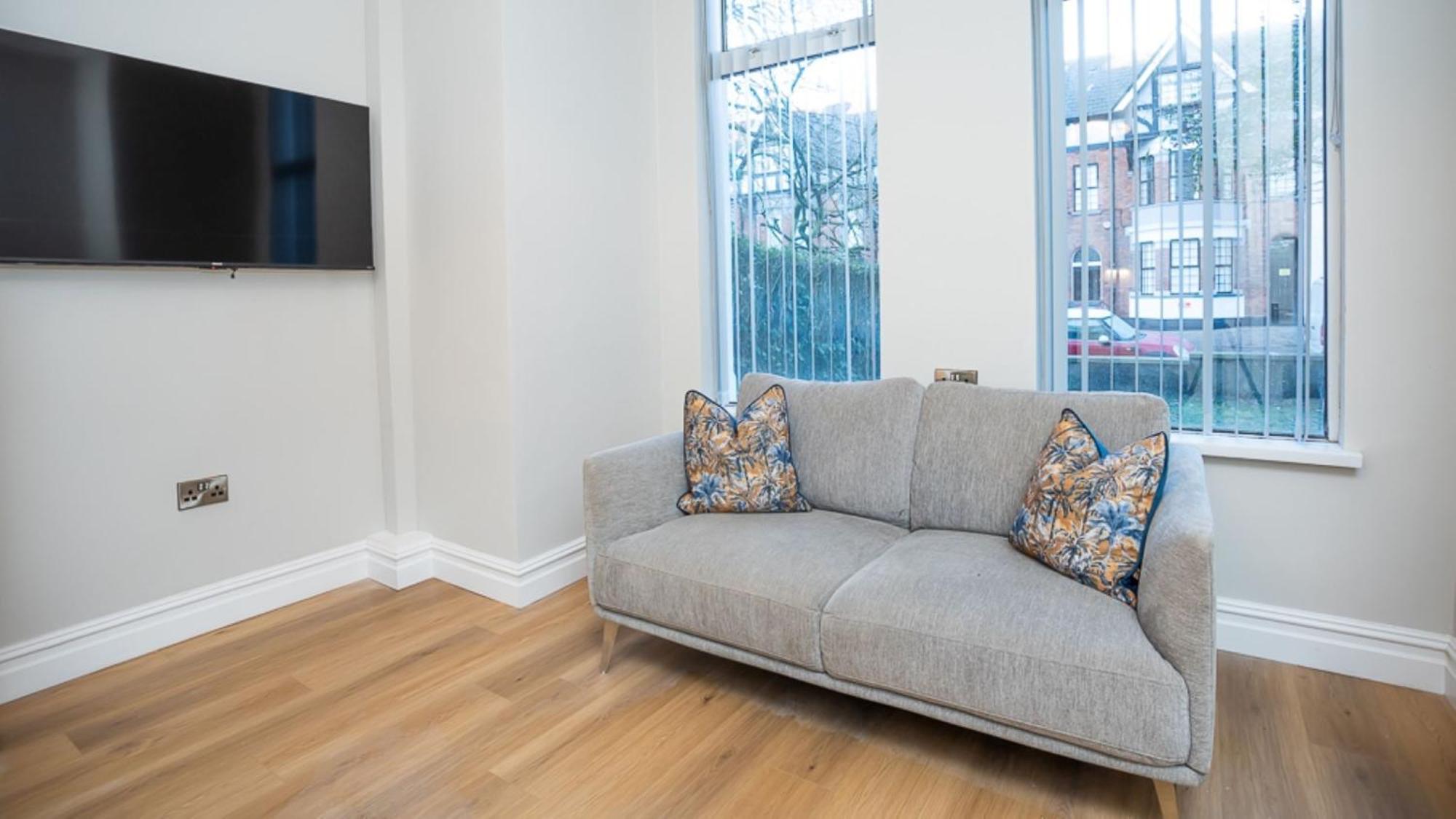 Modern 2 Bdr Apartment At Queens By Belfast City Breaks Экстерьер фото